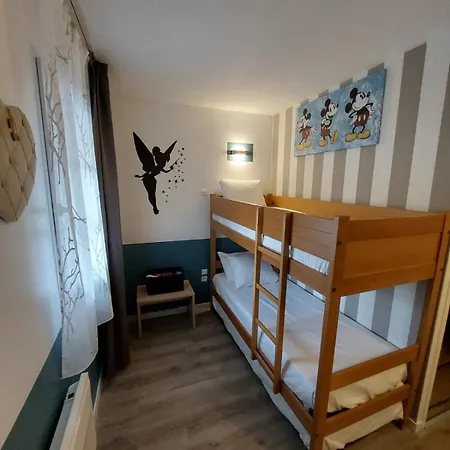 Daire Your Lovely Flat In Disneyland ! *